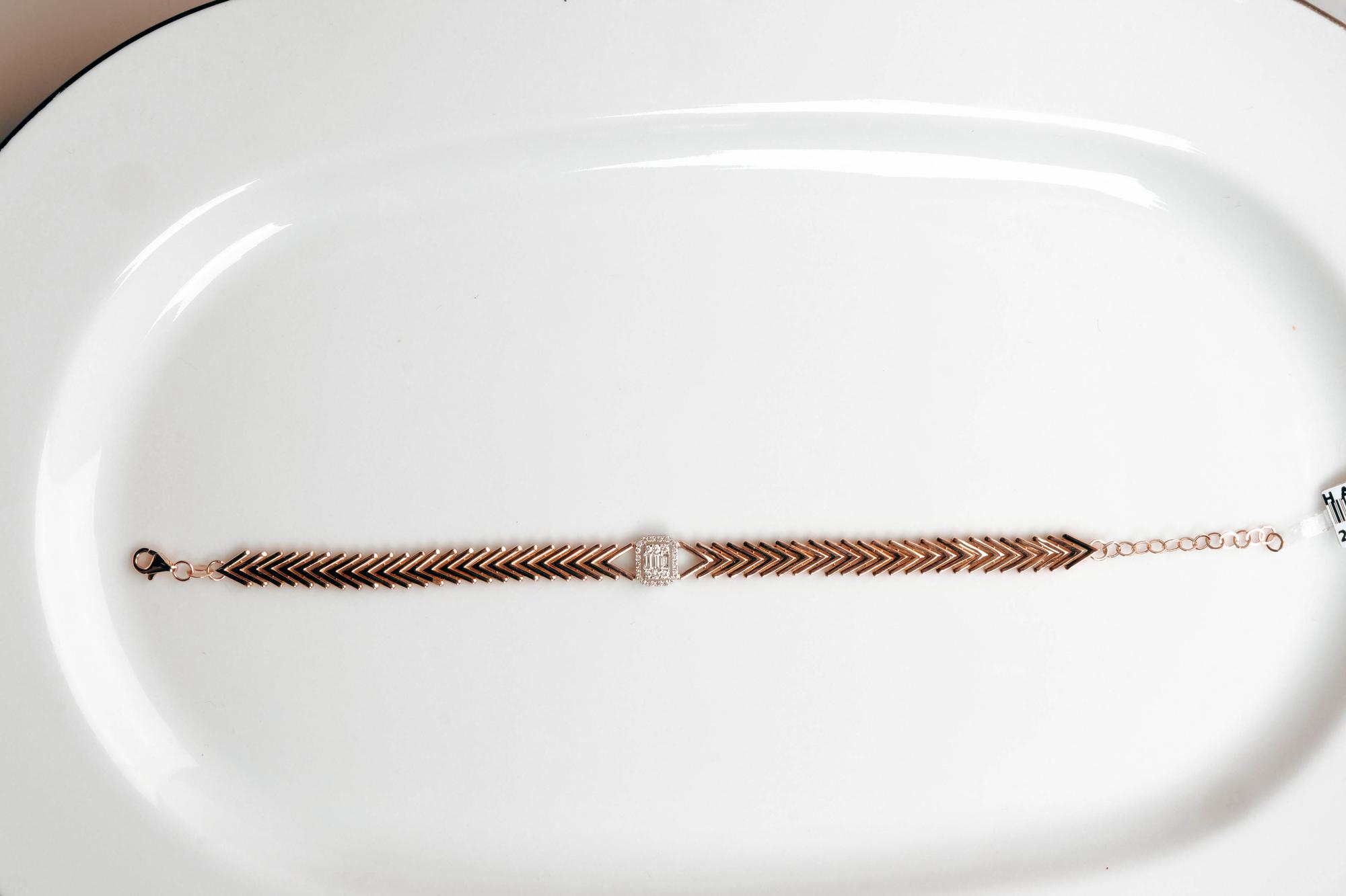 close-up of metallic thread detail